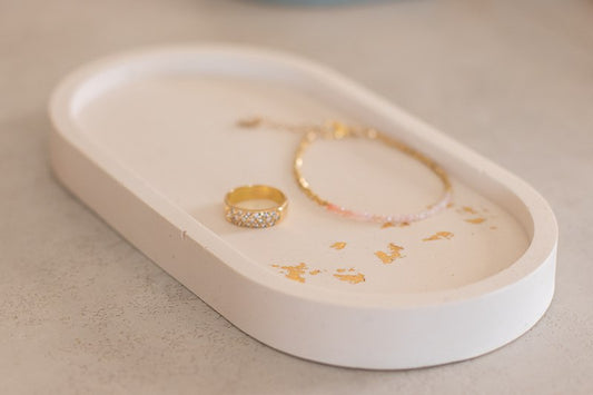 Vide poche ovale doré